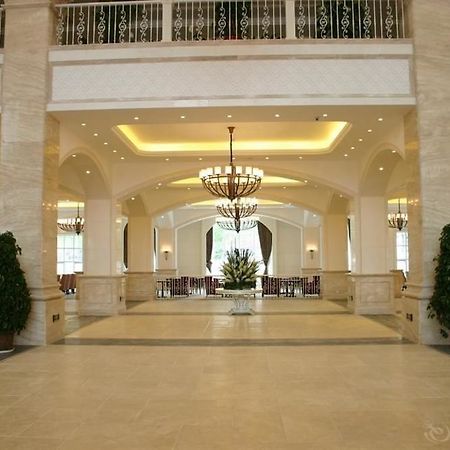 Blue Sky Hotel Yantai Exterior photo